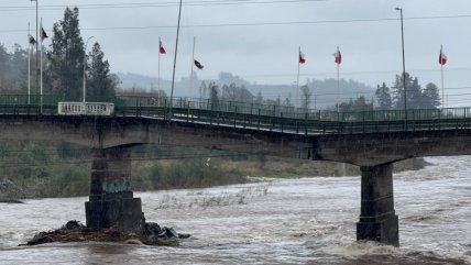 La Araucanía: Crecida de ríos deja evacuaciones en Pitrufquén y derrumbes en Lumaco