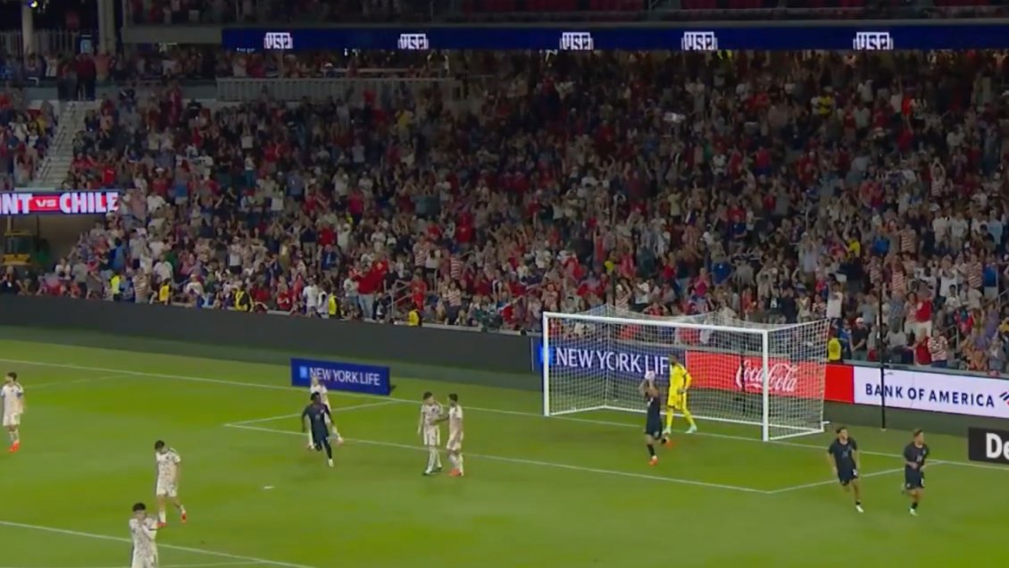 [VIDEO] Estados Unidos reaccionó y lo empató ante La Roja con cabezazo de Julian Hall