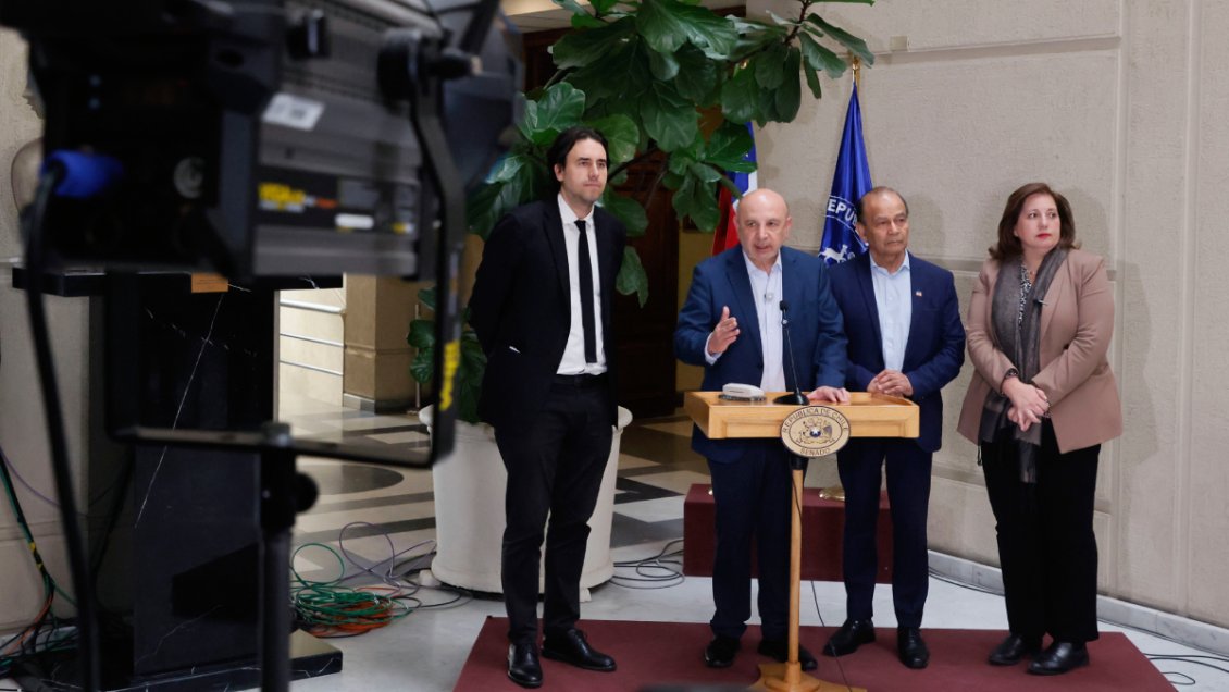 Seguridad: comités de senadores de oposición se desmarcaron de acuerdo anunciado por Araya