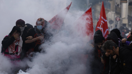   Francia: Violentas protestas estudiantiles dejan 600 detenidos y 400 liceos cerrados 