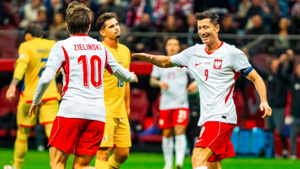   Lewandowski brilló con triplete en la paliza de Polonia a Rumania por la Nations League 