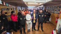 Científicos protagonizaron histórico matrimonio civil en la Antártica chilena