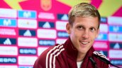 [VIDEO] Emotivo momento: Periodistas ovacionaron a Dani Olmo por gesto solidario con Croacia