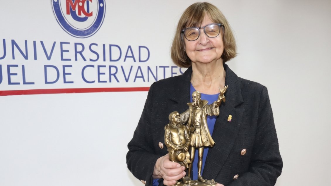 UMC premió a Rosa Devés, por su liderazgo 
