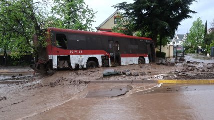  El relato de los pasajeros de la micro que despertó las alarmas en el aluvión  