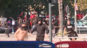 Barristas de Levante y Sevilla protagonizaron batalla campal en cercanías del estadio
