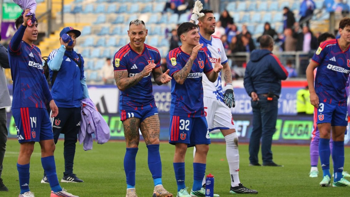   Cooperativa Deportes: La U goleó y achicó diferencias con Colo Colo 