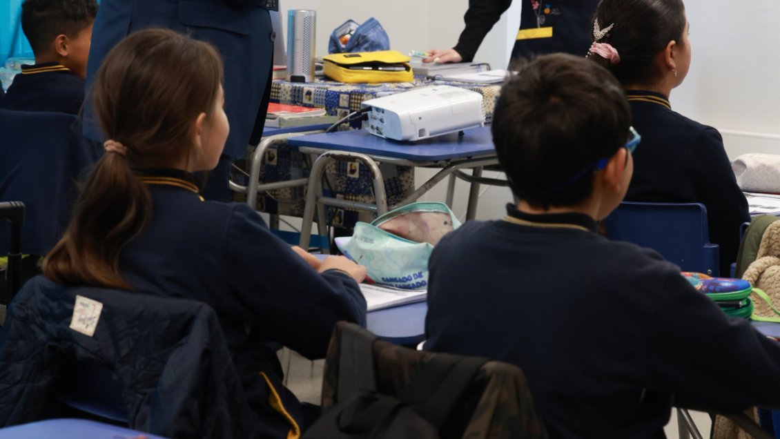 Providencia retomará clases en ocho recintos municipales este jueves