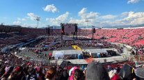 ARMY comienza a repletar el Estadio Nacional a la espera de BTS