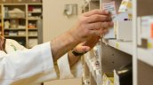 Polémica por proyecto que permite a farmacias prescindir de químicos farmacéuticos