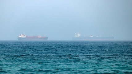 Irán reportó incendio de segundo superpetrolero en menos de 24 horas en Ormuz
