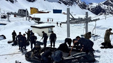 Armada refuerza despliegue para recuperar cuerpo de tercera víctima de avalancha en Portillo