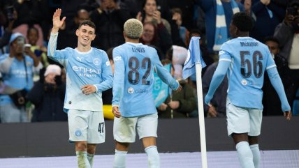   Phil Foden lideró contundente victoria de Manchester City ante AEK 