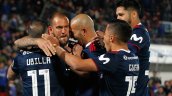 Exjugador de la U vende histórica colección de camisetas por 
