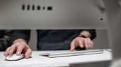 Vanguardia chilena en IA bajo examen: Experta demanda acelerar capitación técnica y escolar