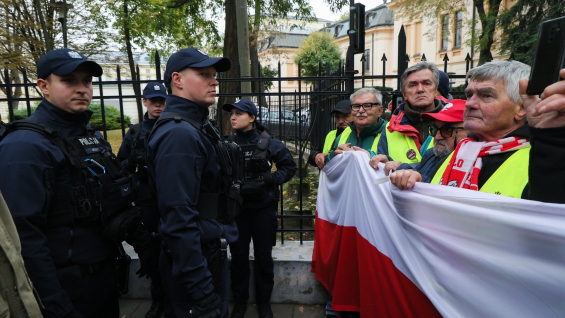 Presidente de Polonia se abre a histórica negociación sobre derecho al aborto