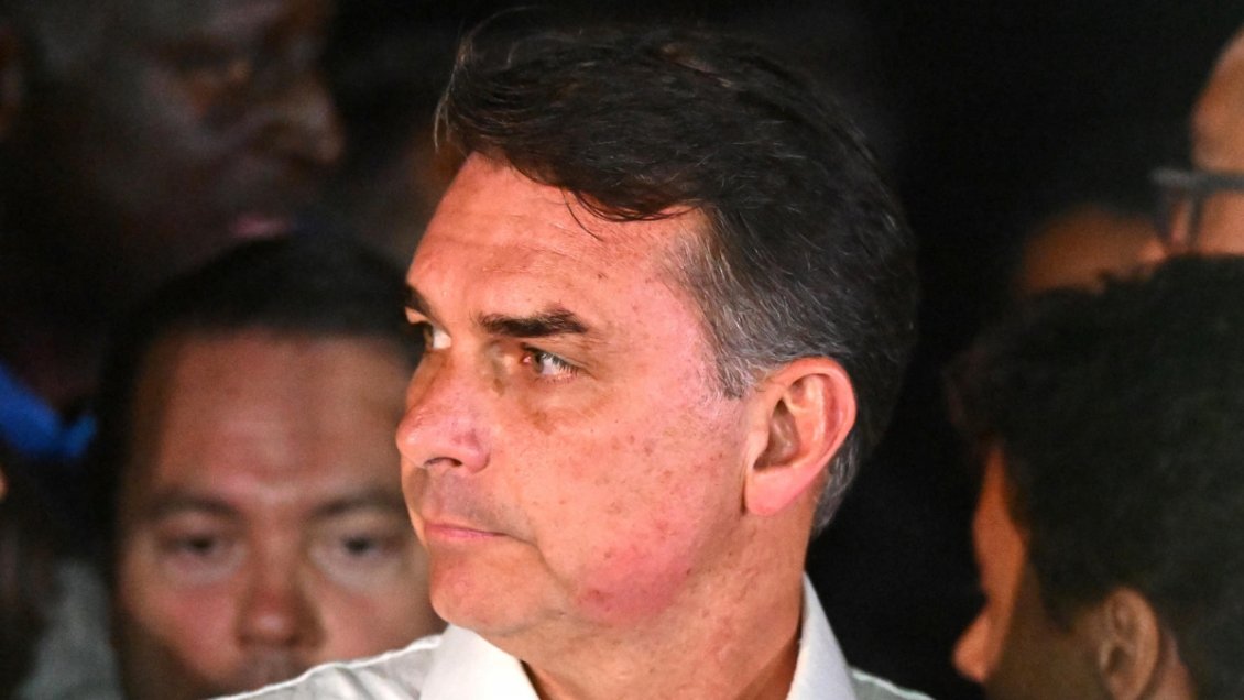 El futuro judicial de Flávio Bolsonaro se nubla tras su derrota electoral