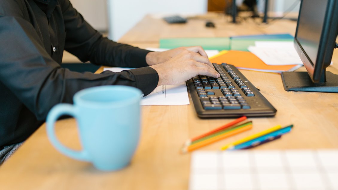 Pacto Pyme lanzó mil becas gratuitas de capacitación digital e IA para empresas medianas