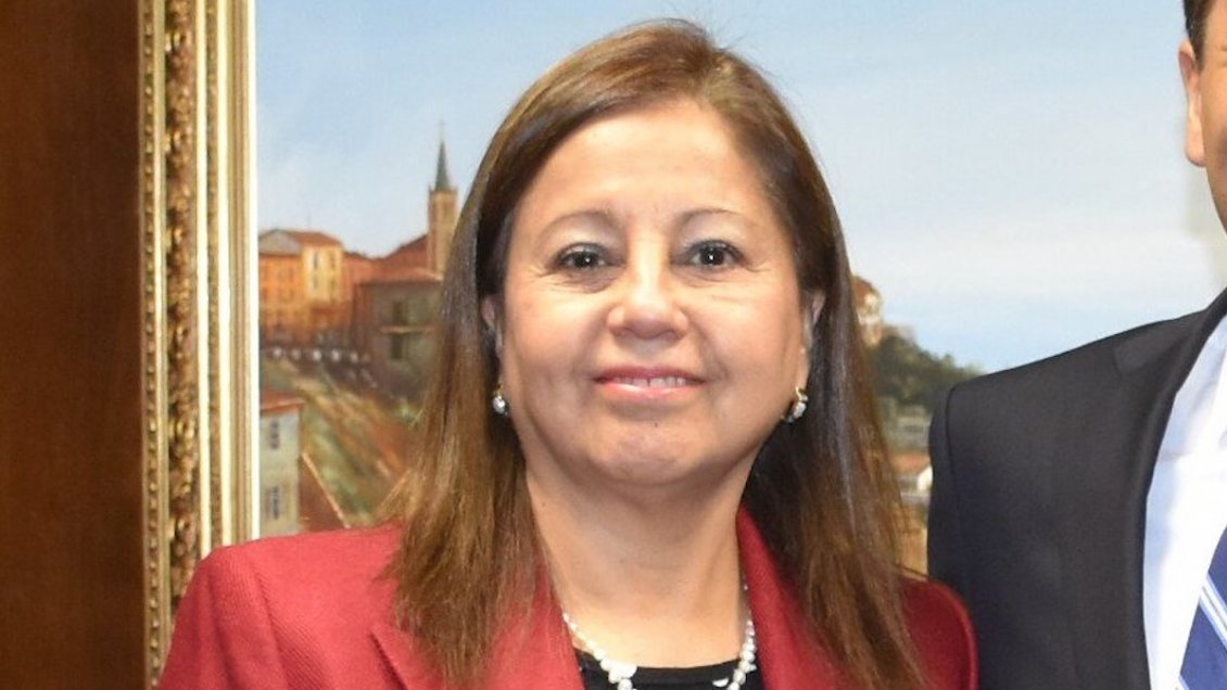 Abogada demandó a ministra de Corte: dice que por 17 años fue su 