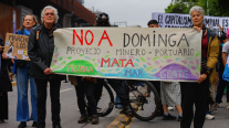 Organizaciones se movilizan en Santiago y Valparaíso contra el proyecto minero Dominga